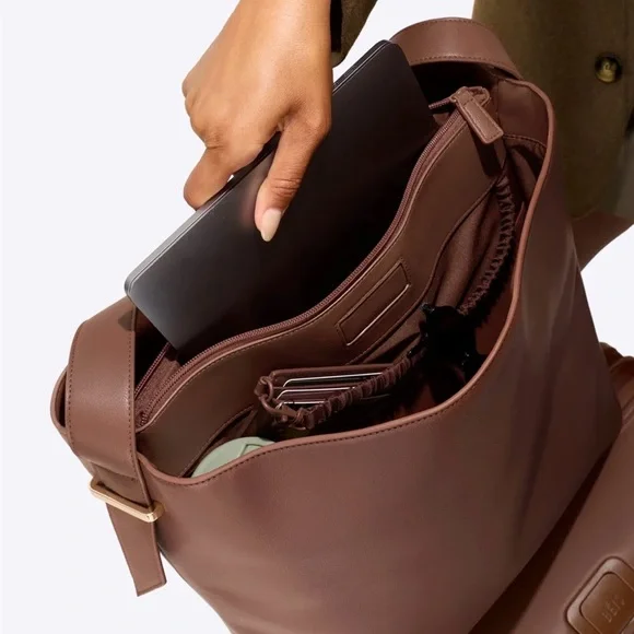 Beis Essentials Tote In Maple - Picture 4 of 4